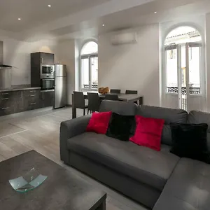 Paradis Doré , LʼIsle-sur-la-Sorgue France